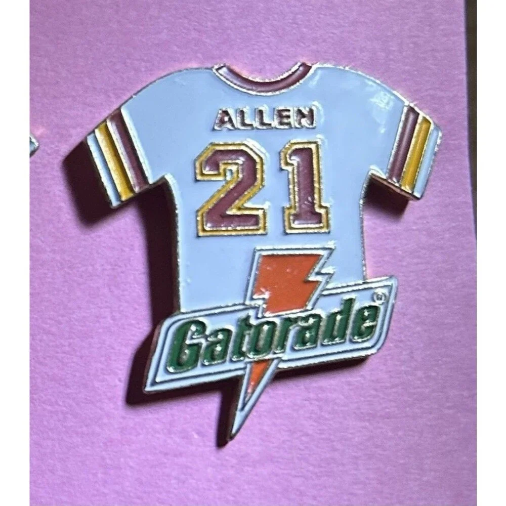 Terry Allen #21 Washington Redskins Gatorade Jersey Pin EUC